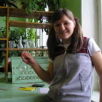 Анна Попова