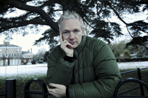 Лучшие моменты беседы *Ханса-Ульриха Обриста с Джулианом Ассанжем:* «Математика и личность сильнее любых государств»