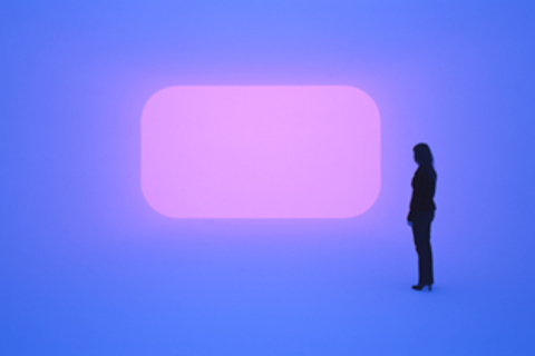 Искусство будущего: *интерактивная среда и оптические инсталляции*