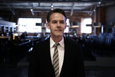 Марк-Оливье Вале: *«Люди не понимают современное искусство, потому что там нечего понимать»* Марк-Оливье Вале: *«Люди не понимают современное искусство, потому что там нечего понимать»*