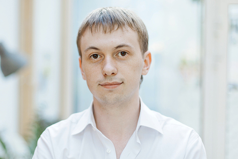 Конструктор Алексей Карфидов *об овалах Кассини и влиянии компьютера на ум инженера* Конструктор Алексей Карфидов *об овалах Кассини и влиянии компьютера на ум инженера*