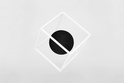 *Ловушка для спутников и ледяной хаос:* 6 причуд гравитации в Солнечной системе