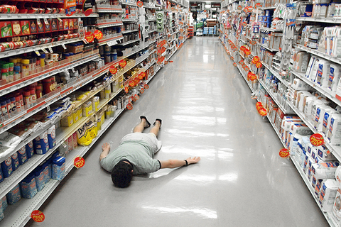 Экономика мертвых тел: *Дарья Дмитриева о массовой культуре* Экономика мертвых тел: *Дарья Дмитриева о массовой культуре*