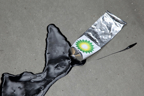 Джулиан Сталлабрасс: *«Международные корпорации предпочитают искусство, которое легко экспортируется»* Джулиан Сталлабрасс: *«Международные корпорации предпочитают искусство, которое легко экспортируется»*