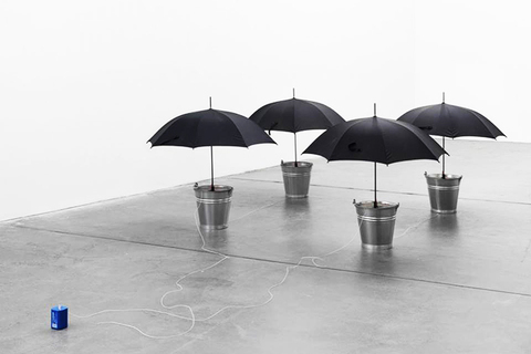 Социальное обаяние: *пять лекций Виктора Мизиано о кураторстве* Социальное обаяние: *пять лекций Виктора Мизиано о кураторстве*