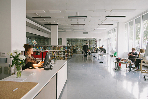 Московский библиотечный центр: *сторителлинг, показы редких фильмов и фестиваль обэриутов*