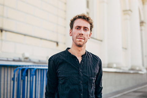 *«На рейве, где тебя не было, все упоролись»:* новая выставка Алексея Таруца