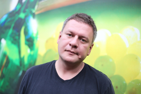 Кинокуратор Алексей Медведев: *«Поле движущихся картинок — единое пространство мысли и чувств»* Кинокуратор Алексей Медведев: *«Поле движущихся картинок — единое пространство мысли и чувств»*