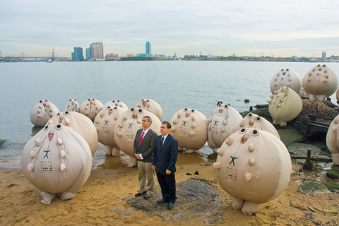 Дождь из праха, прарастения и современный Ноев ковчег: *8 арт-проектов, посвященных проблемам погоды и климата*