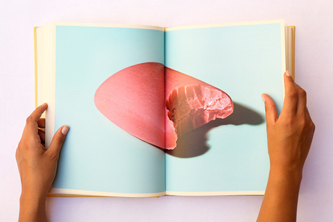 Литературный опиум для народа: *каким книгам поклоняется массовый читатель* 