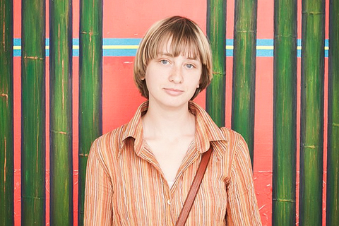 «Реальность сама поэтична, нет нужды ее специально украшать»: *писатель Ксения Букша о конкуренции, супрематизме и профессии писателя*