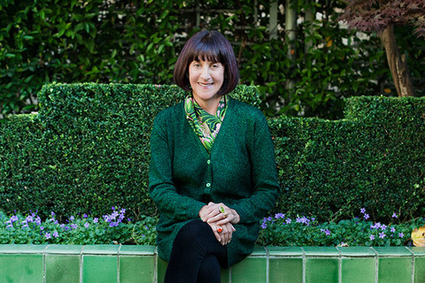 «Люди зря говорят о хорошем и плохом вкусе — такого деления нет в природе»: *куратор «Сотбис» о клише в искусстве, «Щегле» и Фрэнсисе Бэконе*