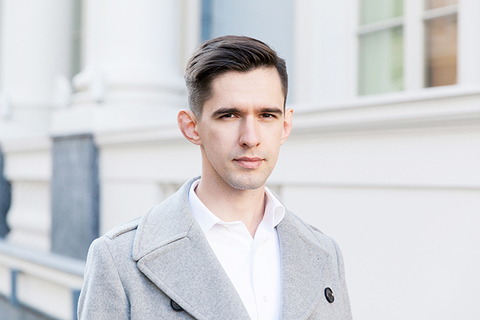 «Мы видим истории успеха, но не знаем, что за ними стоит»: *Антон Хабурский о поиске возможностей*