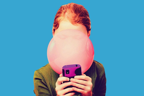 Конец уединения: *что отнимает у человека смартфон?*