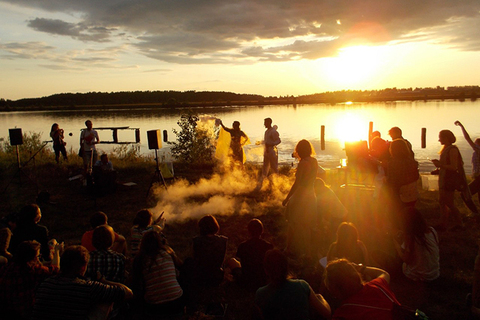 Летние школы: *философия в Сан-Себастьяне, инженерный бизнес в Дубне и антропология в Латвии*