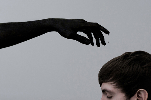   Разглядеть в обидчике человека: *как прощение помогает справиться с психологической травмой*