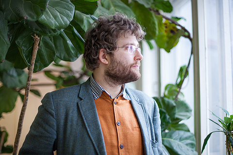 Молодые ученые: *индолог и иранист Антон Зыков о зороастрийcких общинах и стажировке в ООН*