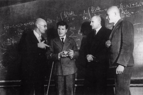 «​Мы очеловечиваем прошлое»: *как работает проект «Устная история»*