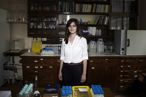 Геохимик Мария Волкова *о пещерах, гномах и гигантских глыбах, которые стираются в порошок* Геохимик Мария Волкова *о пещерах, гномах и гигантских глыбах, которые стираются в порошок*