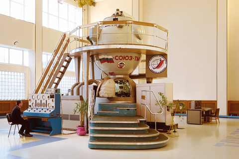 Космические проблемы: *что происходит с российской космонавтикой* Космические проблемы: *что происходит с российской космонавтикой*