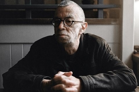 «Молодежи сейчас трудно объяснить, что что-то не так»: *Лев Рубинштейн о школе, суевериях и поколенческом шовинизме* «Молодежи сейчас трудно объяснить, что что-то не так»: *Лев Рубинштейн о школе, суевериях и поколенческом шовинизме*