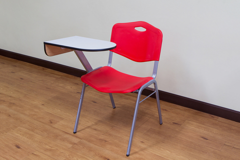 День учителя: британский педагог Нина Джексон о работе с современными детьми День учителя: британский педагог Нина Джексон о работе с современными детьми