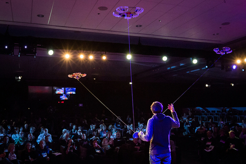 Ренессанс публичных выступлений: идеолог TED о том, почему уметь говорить должен каждый Ренессанс публичных выступлений: идеолог TED о том, почему уметь говорить должен каждый