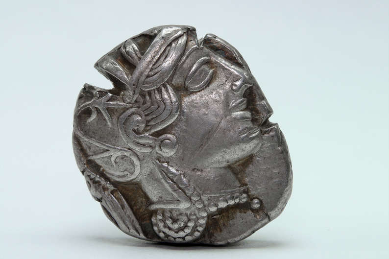 Недостаток денег: как боролись с монетарным обществом в Древних Афинах, Спарте и Советской России