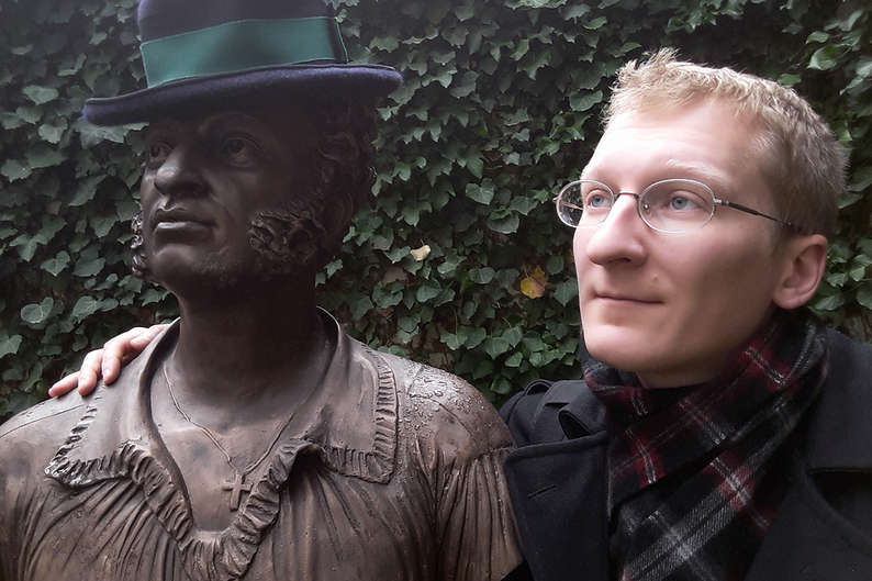 Молодые ученые: историк Александр Резник о троцкизме, своих книгах и столетии революции