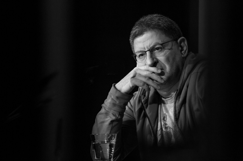 Психолог Михаил Лабковский: «Я не занимаюсь проблемами человека — я меняю его психику» Психолог Михаил Лабковский: «Я не занимаюсь проблемами человека — я меняю его психику»