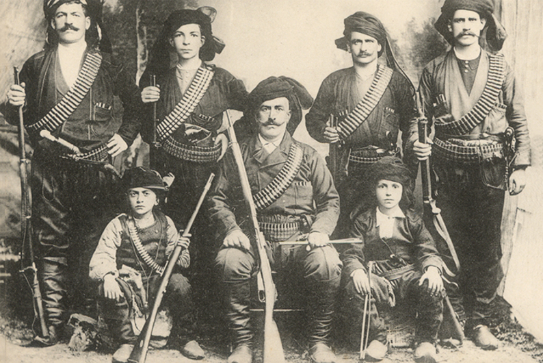 Подпольная грамота: как появление алфавита может превратить исчезающий народ в нацию Подпольная грамота: как появление алфавита может превратить исчезающий народ в нацию