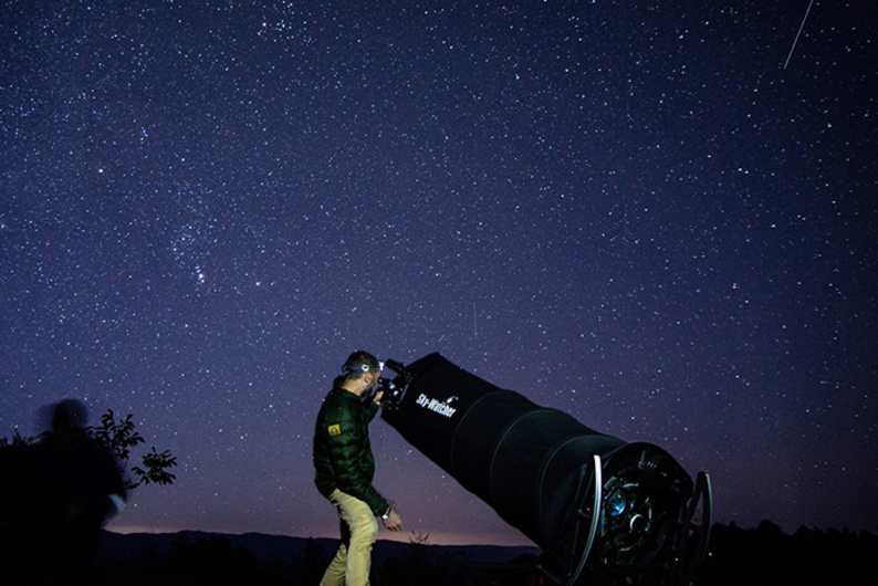 Молодые ученые: астрофизик Сергей Назаров о черных дырах и вреде государственных границ для науки Молодые ученые: астрофизик Сергей Назаров о черных дырах и вреде государственных границ для науки