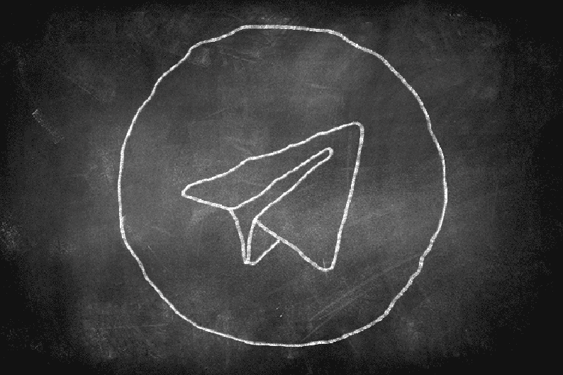 «Не далече как стал директором»: 10 Telegram-каналов про учителей и для учителей