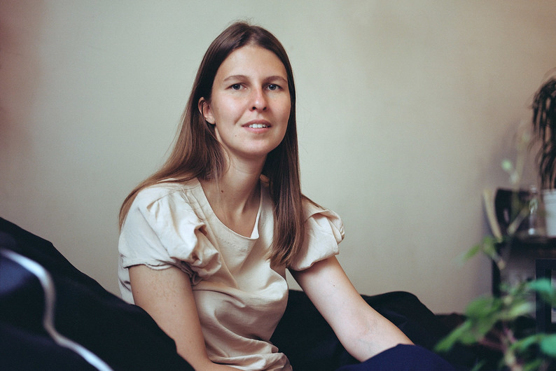 Основательница Charity Shop Даша Алексеева: «Строгость нужна, иначе человек будет отправлять PDF вверх ногами» Основательница Charity Shop Даша Алексеева: «Строгость нужна, иначе человек будет отправлять PDF вверх ногами»