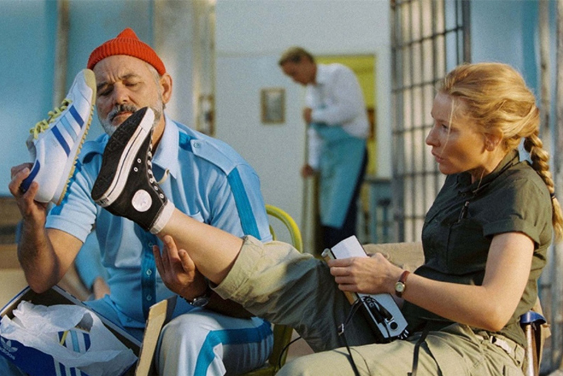 «Убери руки от моих „джорданов“» : как кроссовки передают характеры киногероев