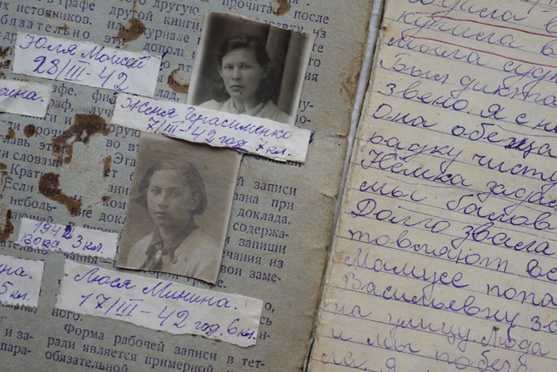 «Как мы проводили время без мамы»: зачем изучать личные дневники