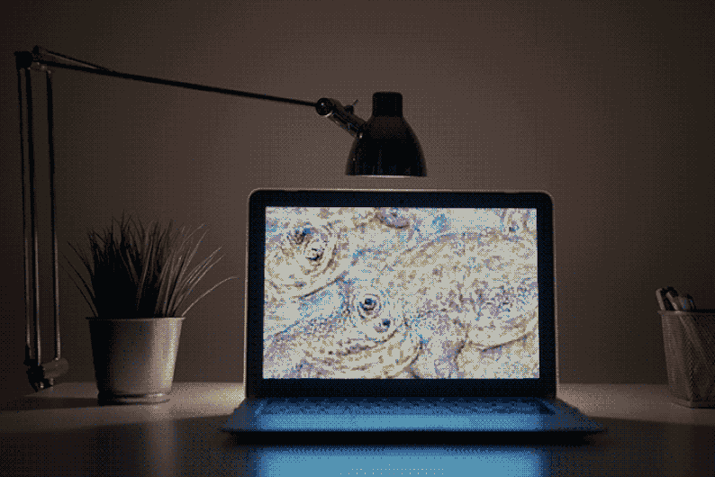 9 нейросетей, которые подберут вам новый гардероб, фильм на вечер и рифму