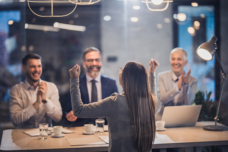 Родина вас не забудет: как правильно хвалить сотрудников (и не только их)