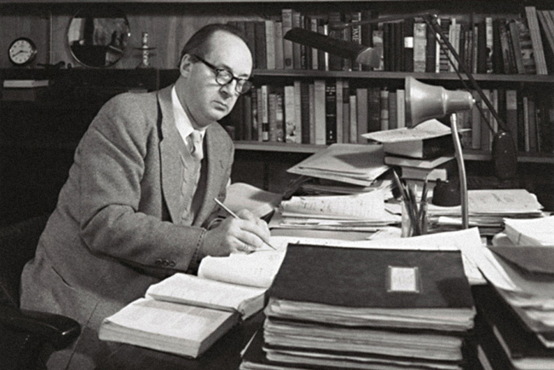 Когда преподаватель — персонаж из хаоса: как и чему учили студентов Толстой, Кэрролл и Набоков