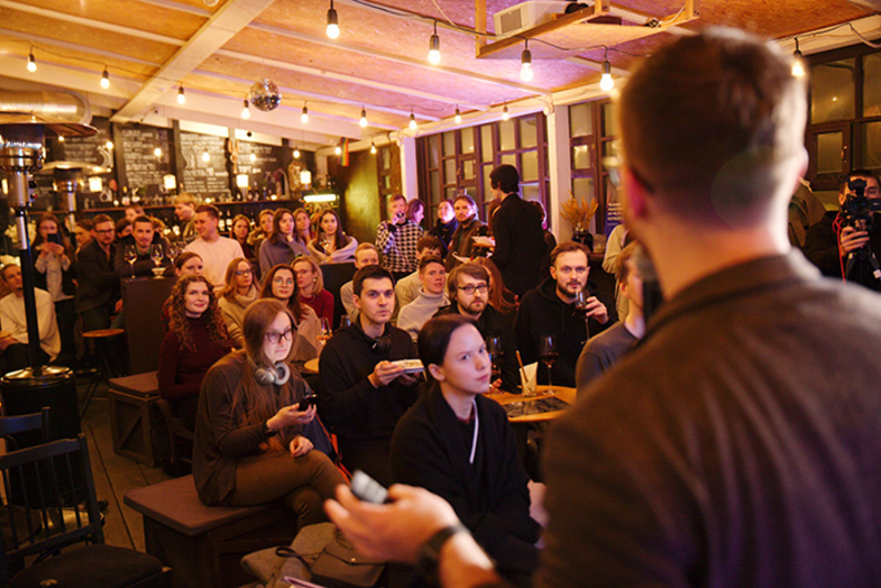 Тост за науку: зачем в барах читают лекции