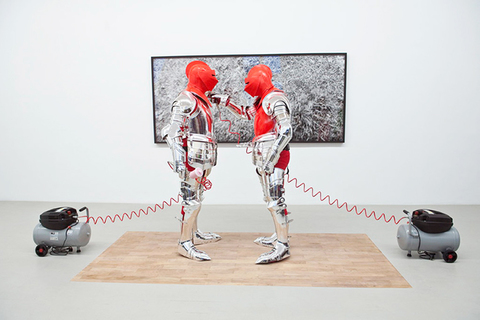 Искусство и активизм: *Катя Шадковска о польском и российском контексте* Искусство и активизм: *Катя Шадковска о польском и российском контексте*