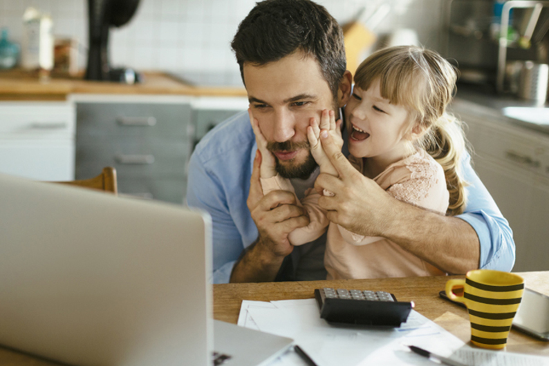 Родители НЕ в изоляции: как работать, когда все дома Родители НЕ в изоляции: как работать, когда все дома