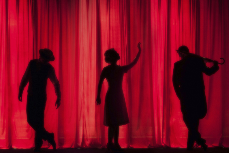 Не Богомоловым и Серебренниковым едиными: лучшие театральные постановки