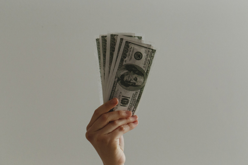 А что так дорого? Четыре заблуждения о стоимости онлайн-обучения