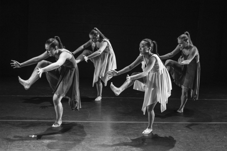 Театральный перформанс и перформативный театр: где грань между двумя видами искусства