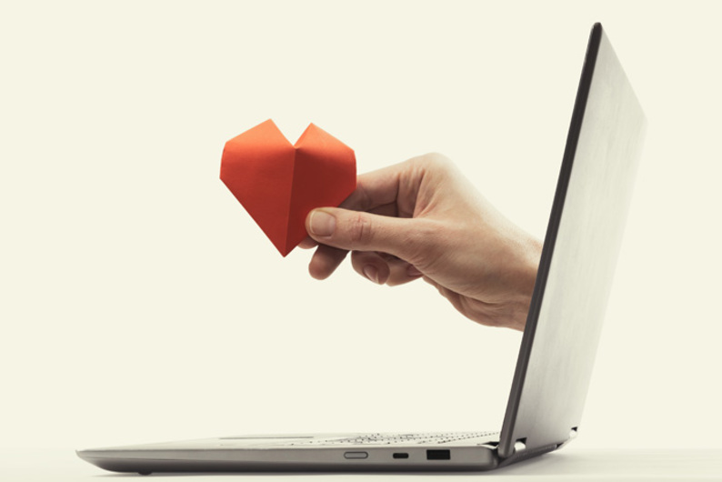 Зачем люди играют в симуляторы свиданий