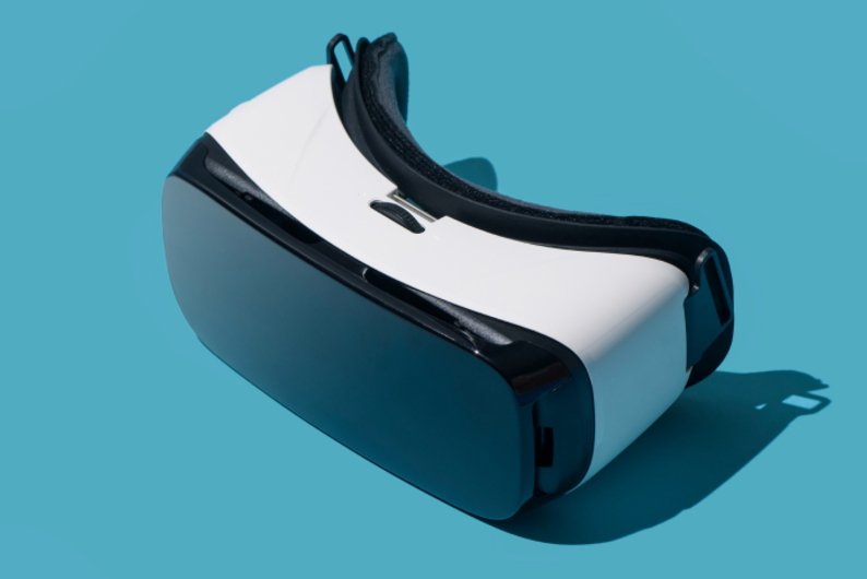 Ментальное здоровье и технологии: как VR помогает справляться с фобиями и бессонницей Ментальное здоровье и технологии: как VR помогает справляться с фобиями и бессонницей