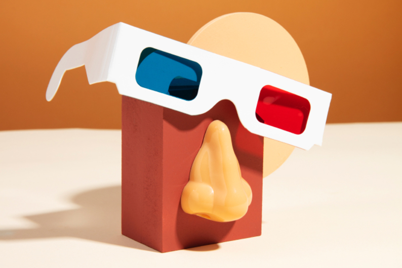 Противостояние режиссеров и кинокритиков: скандалы, суды, поединки Противостояние режиссеров и кинокритиков: скандалы, суды, поединки