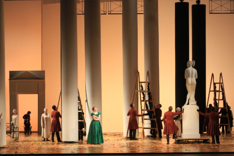 8 спектаклей-долгожителей Москвы и Санкт-Петербурга